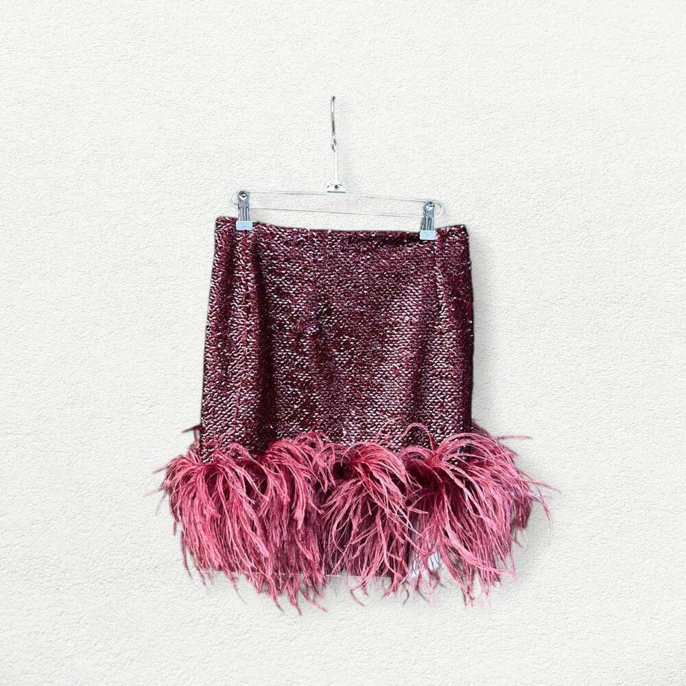 16Arlington Giaci Feather-Trimmed Sequined Mini Skirt in Borgogna